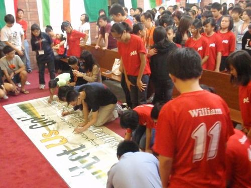 Signing banner